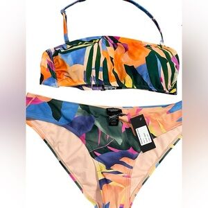 Tropical Print Bikini 2 piece Set Size Large NWT